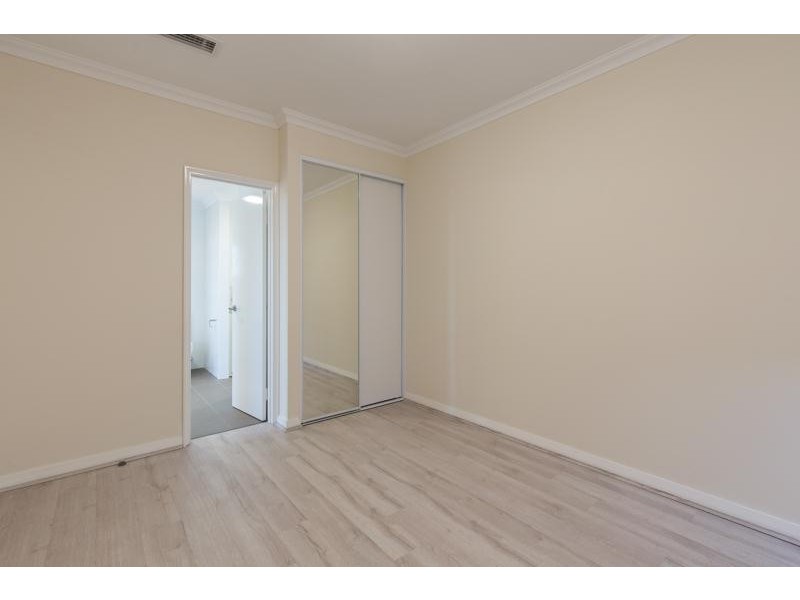 4/140 Morrison Road, Midland WA 6056