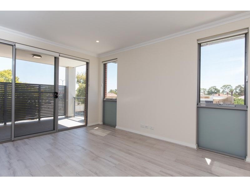 4/140 Morrison Road, Midland WA 6056