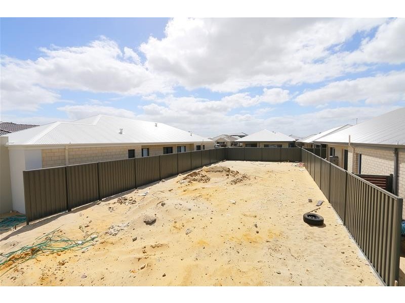 18 Bauxite Road, Banjup WA 6164