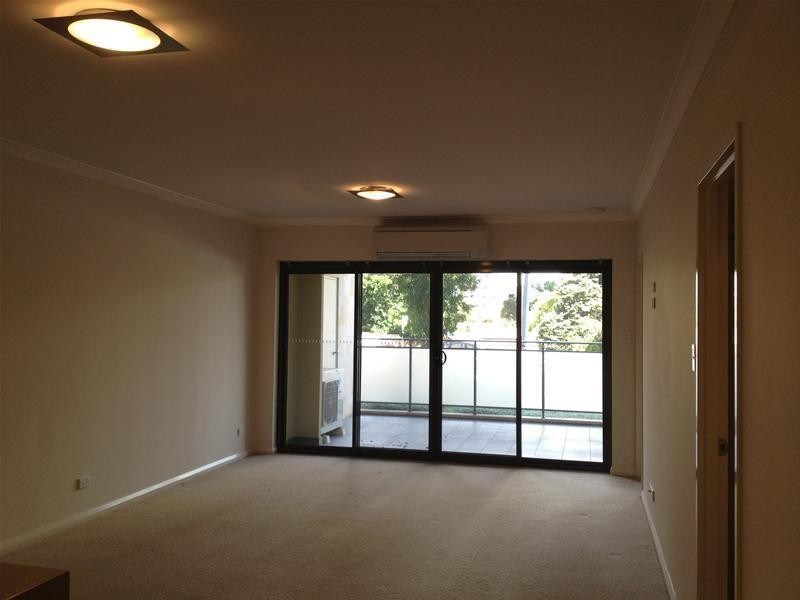 2/18 Wellington Street, East Perth WA 6004