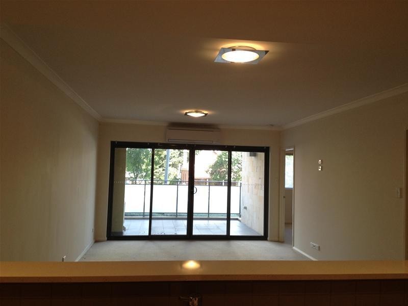 2/18 Wellington Street, East Perth WA 6004