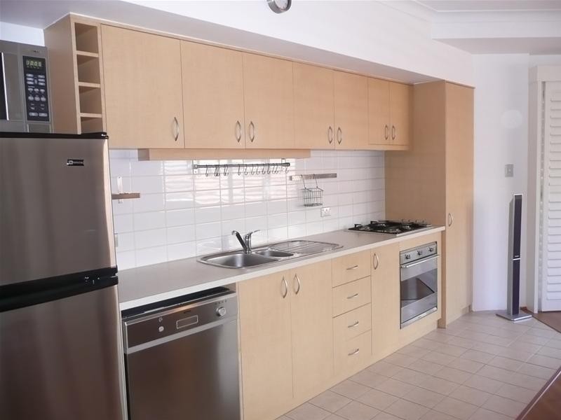 4.2/170 Adelaide Terrace, East Perth WA 6004