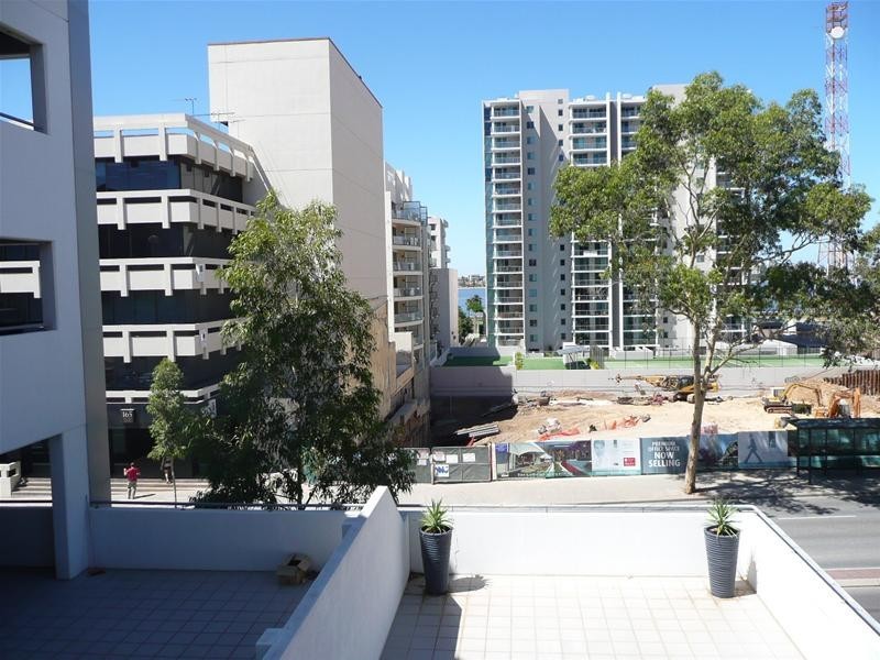 4.2/170 Adelaide Terrace, East Perth WA 6004