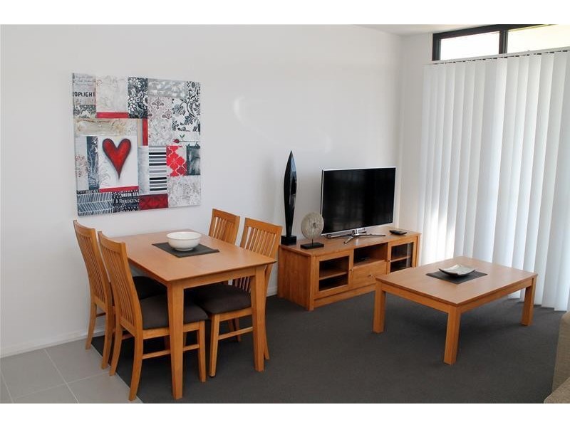 18/2 Points Way, Cockburn Central WA 6164