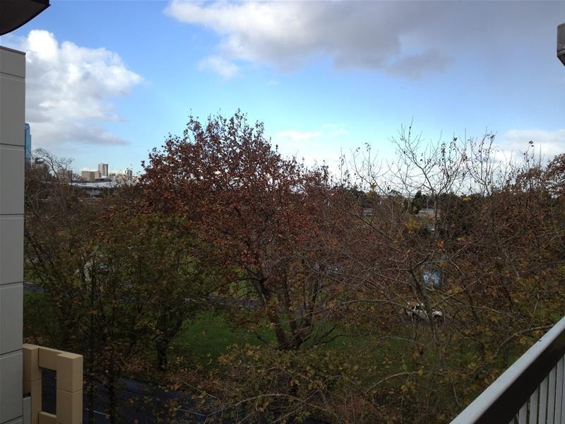 502/130A Mounts Bay Road, Perth WA 6000