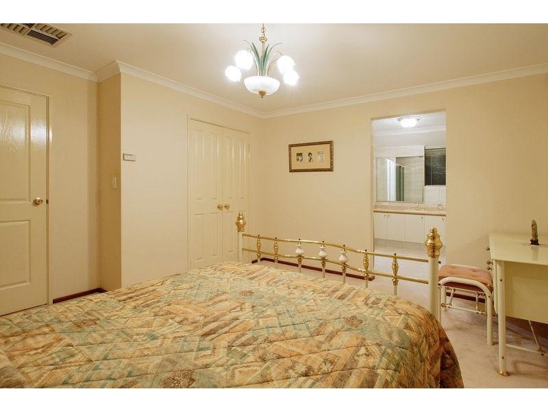 7 Millcroft Elbow, Jandakot WA 6164