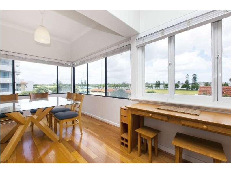 26/114 Terrace Road, Perth WA 6000
