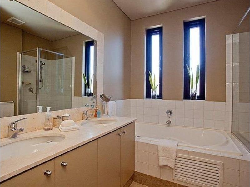 15/74 Cantonment Street, Fremantle WA 6160