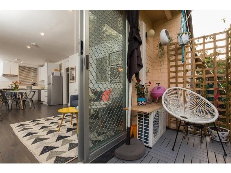 12/11 Central Avenue, Maylands WA 6051