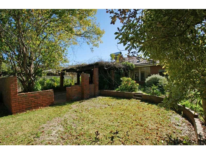 7 Seymour Avenue, Floreat WA 6014