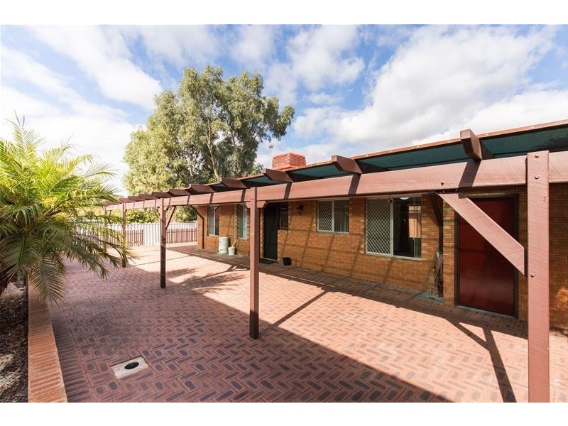 3/8 Elsfield Way, Bassendean WA 6054