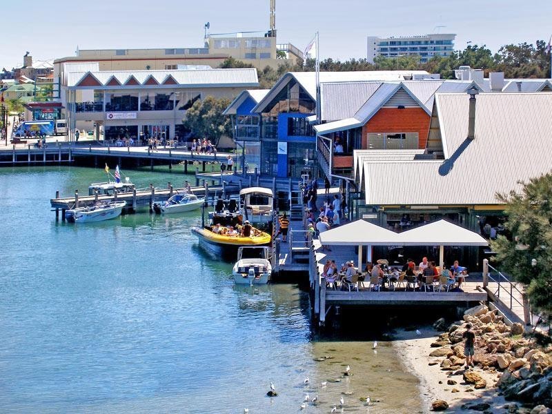 1 Lloyd Avenue, Ravenswood WA 6208