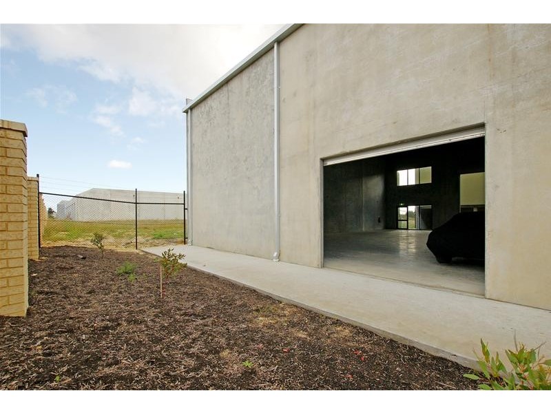 3/1120 Abernethy Road, High Wycombe WA 6057