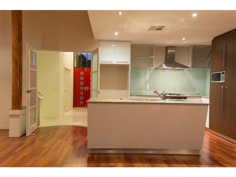 5 Vanguard Terrace, East Perth WA 6004