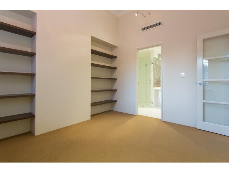 5 Vanguard Terrace, East Perth WA 6004