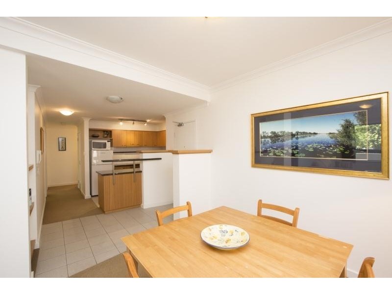 5/116 Mounts Bay Road, Perth WA 6000