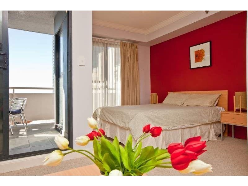 4J/811 Hay Street, Perth WA 6000