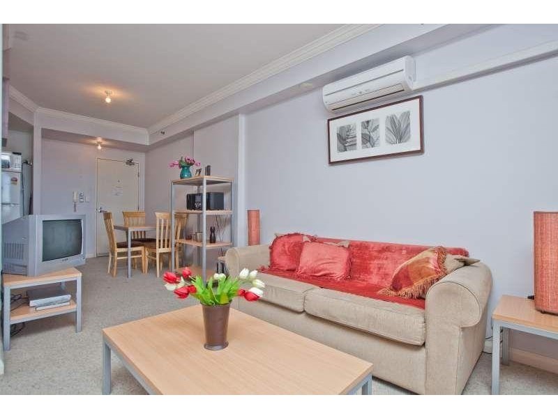 4J/811 Hay Street, Perth WA 6000