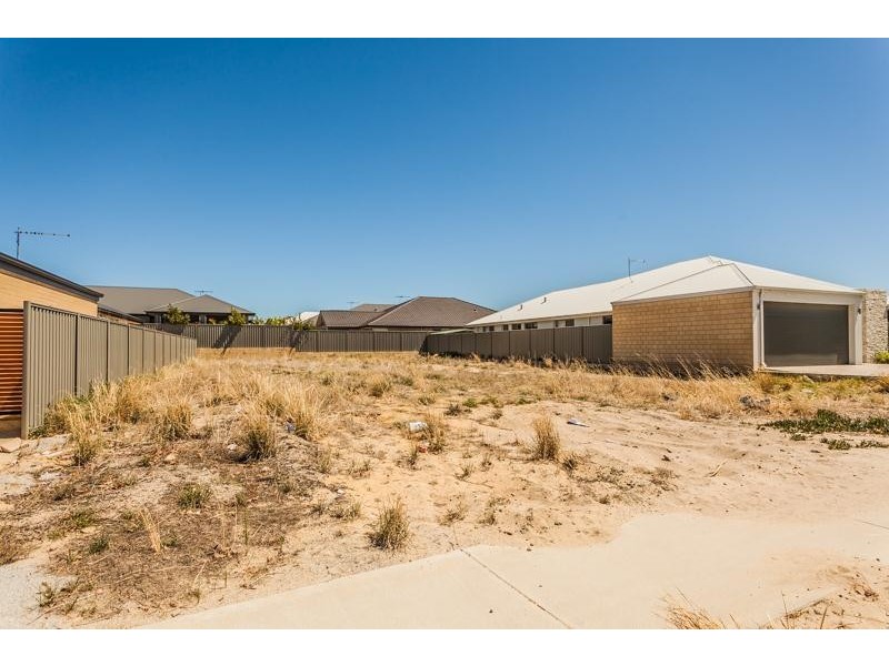 63 Kellogg Drive, Piara Waters WA 6112
