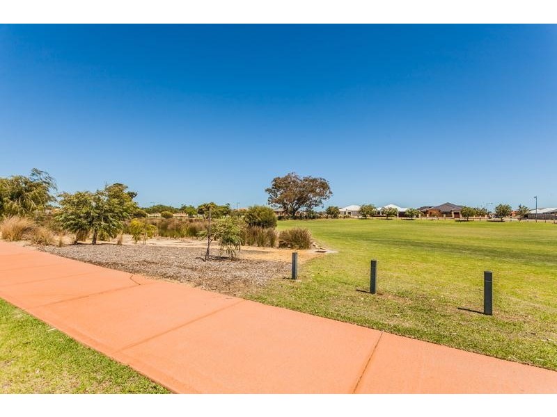 63 Kellogg Drive, Piara Waters WA 6112