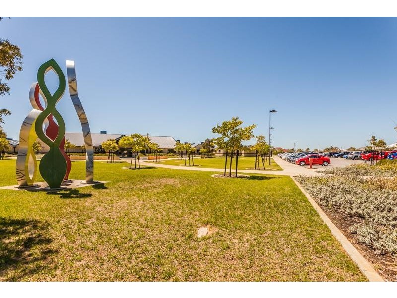 63 Kellogg Drive, Piara Waters WA 6112