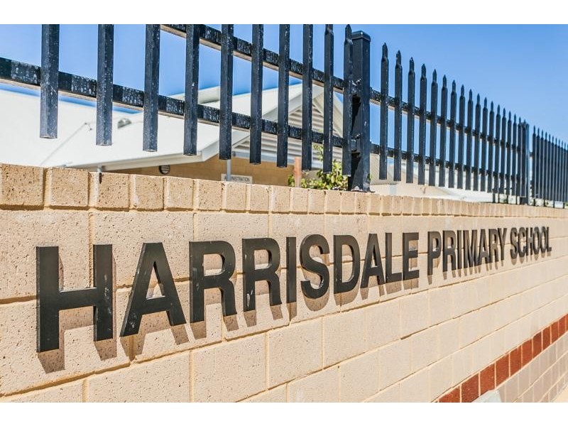 63 Kellogg Drive, Piara Waters WA 6112