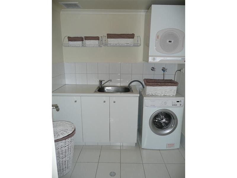 9/1 Henry Lawson Walk, East Perth WA 6004