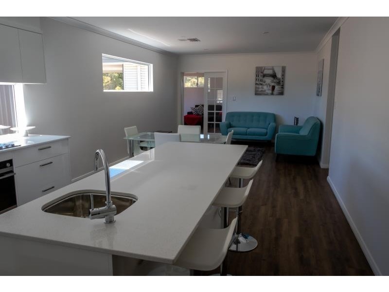 105 Oyston Road, Bakers Hill WA 6562