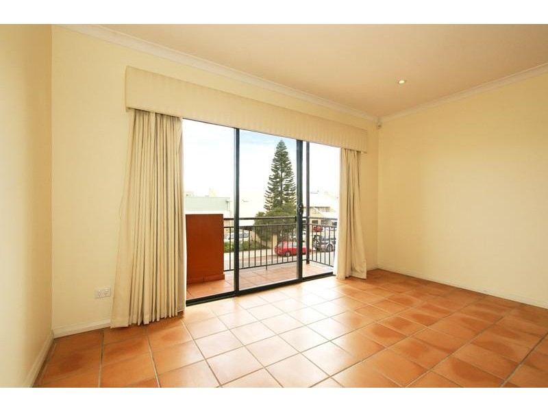 24B Kensington Street, East Perth WA 6004