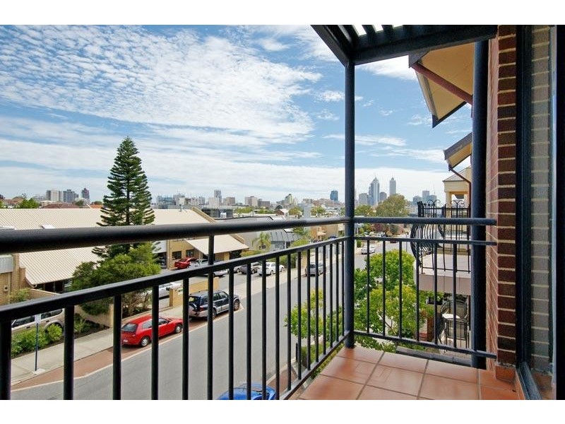 24B Kensington Street, East Perth WA 6004