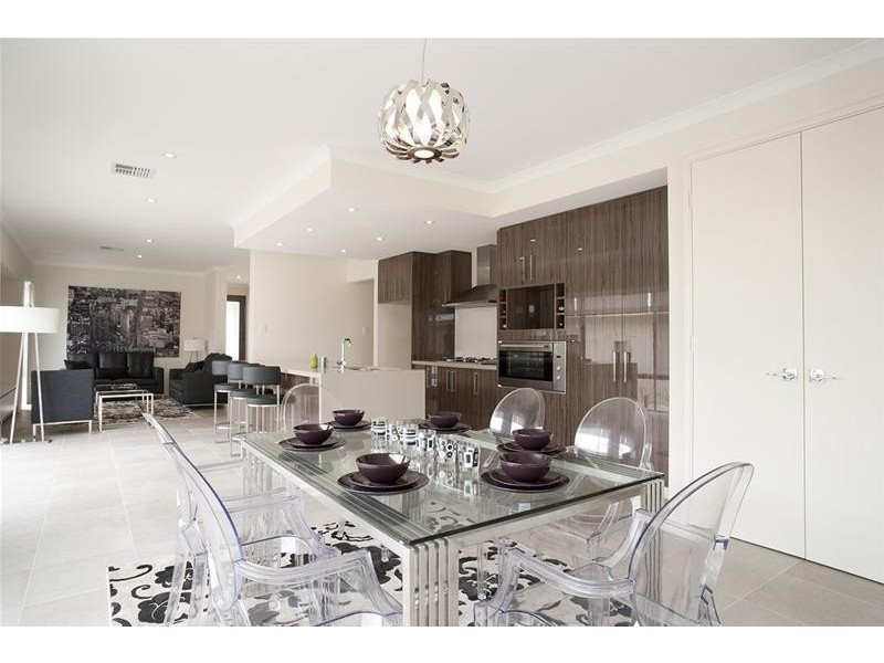 5 Fortis Pass, Wandi WA 6167