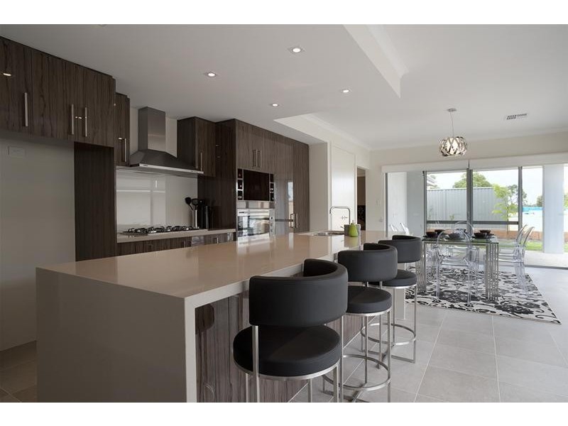 5 Fortis Pass, Wandi WA 6167