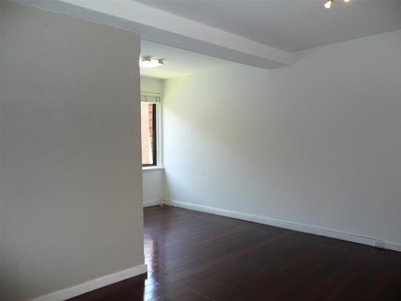 11/126 Terrace Road, Perth WA 6000