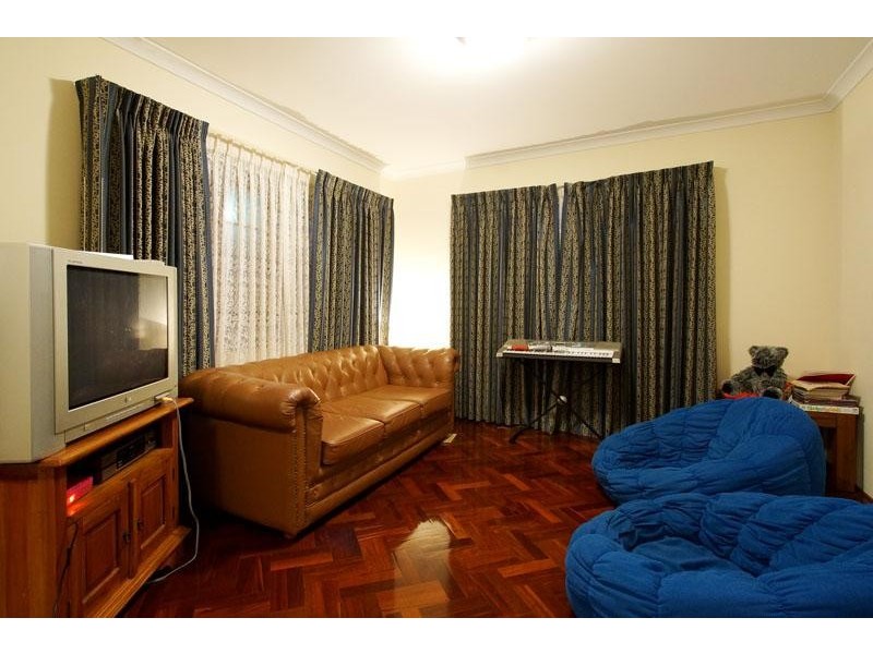 1 Redgate Lane, Dianella WA 6059