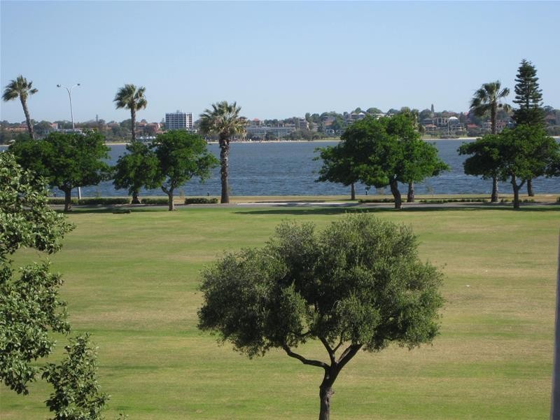 26/124 Terrace Road, Perth WA 6000