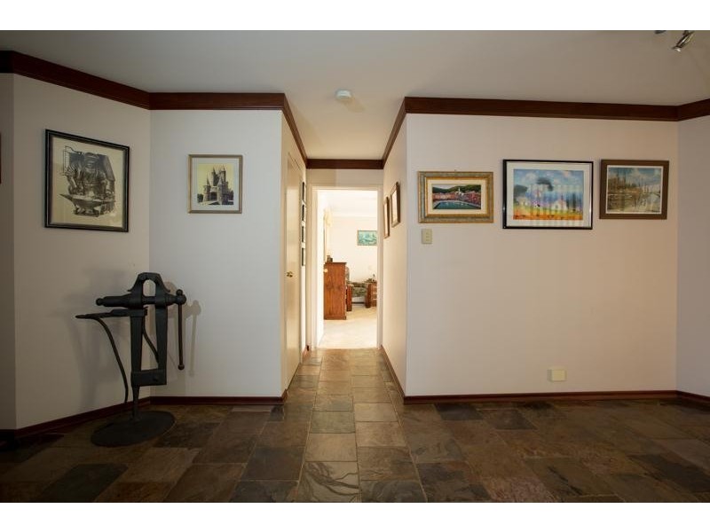 17 Falcon Place, Jandakot WA 6164