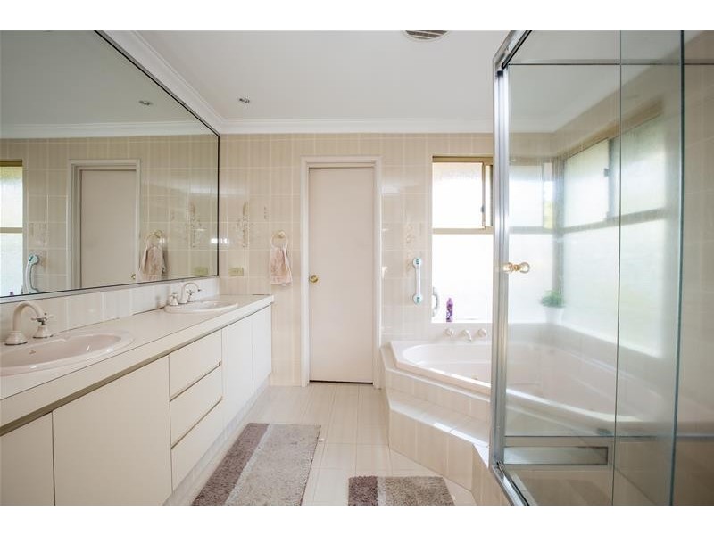 17 Falcon Place, Jandakot WA 6164