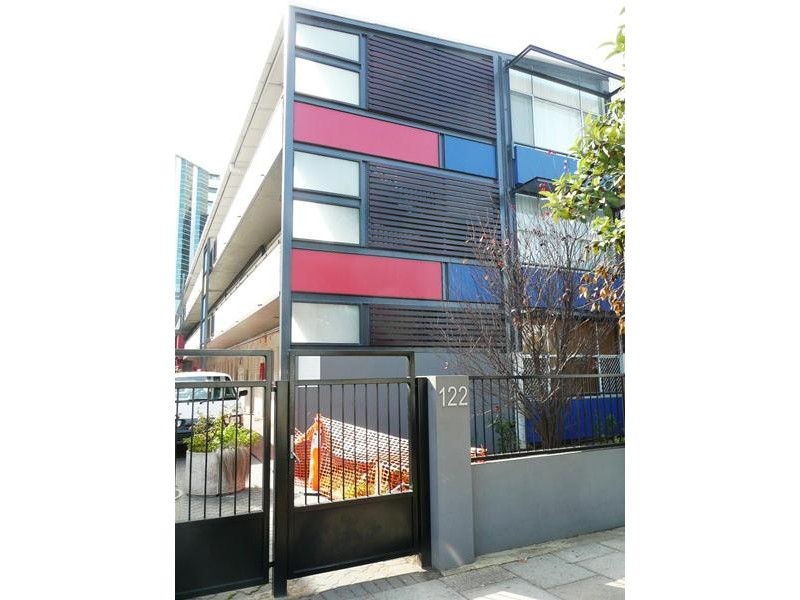 27/122 Terrace Road, Perth WA 6000