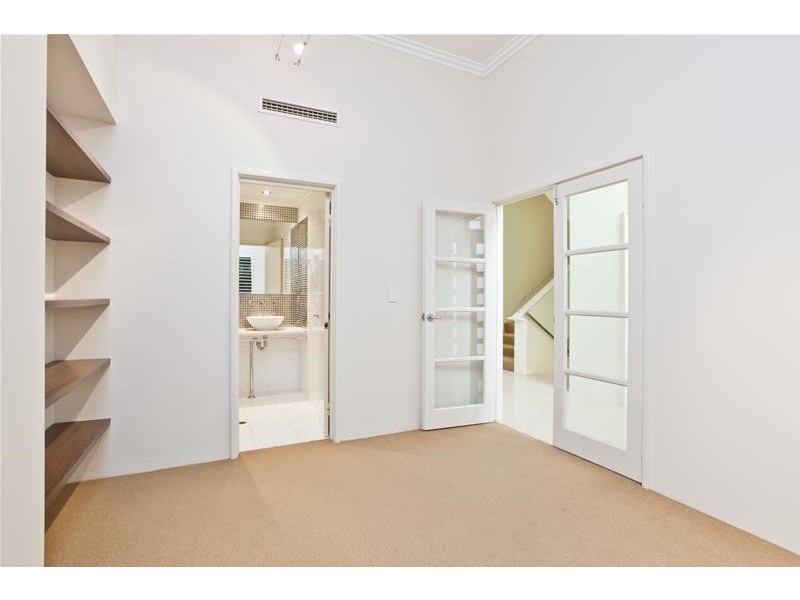 5 Vanguard Terrace, East Perth WA 6004