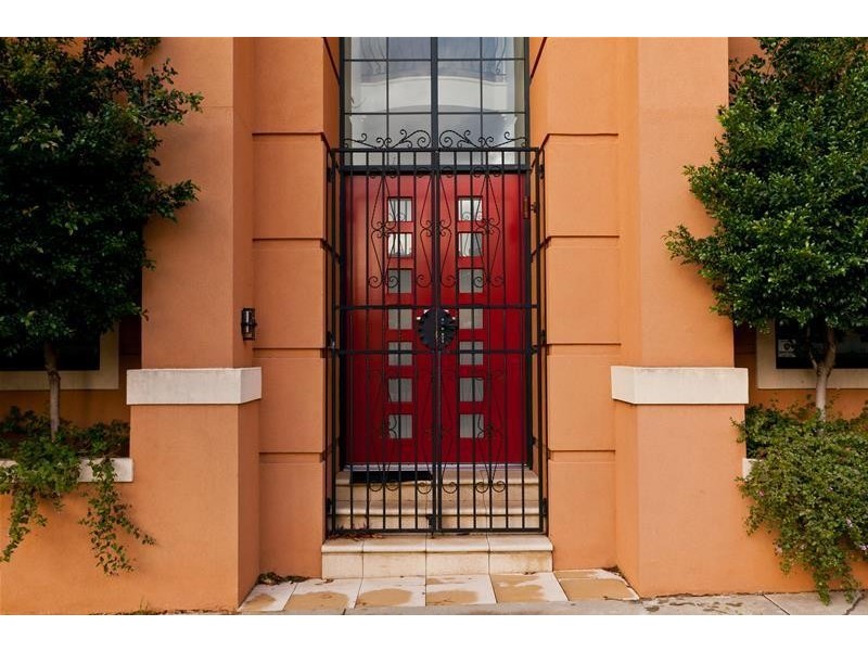 5 Vanguard Terrace, East Perth WA 6004