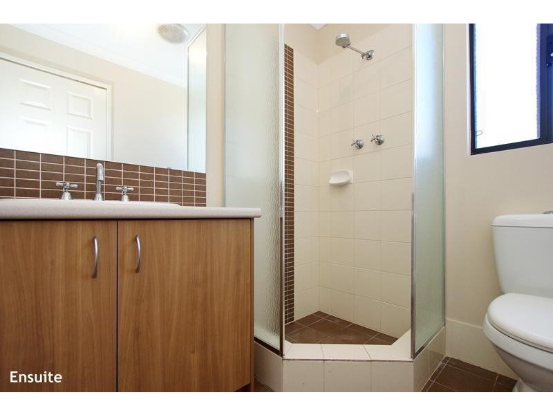 1/40 McGlinn Way, Cloverdale WA 6105