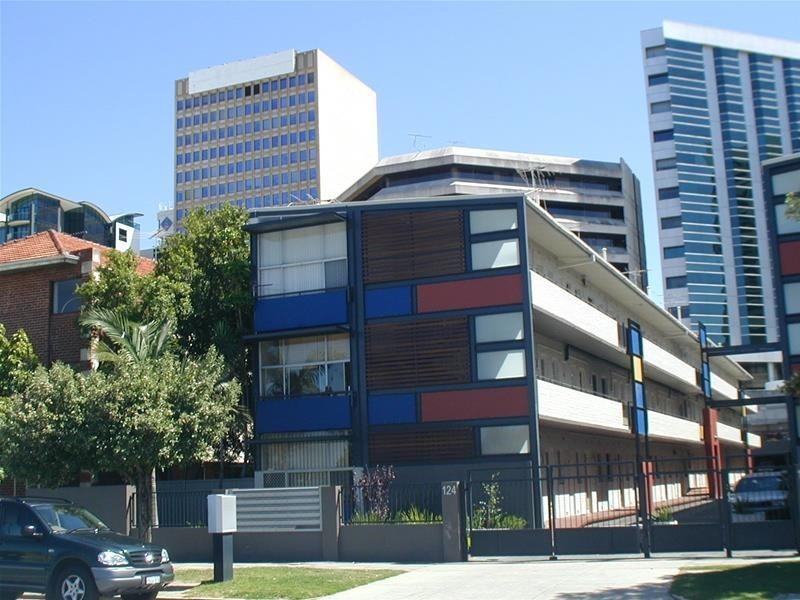 17/124 Terrace Road, Perth WA 6000