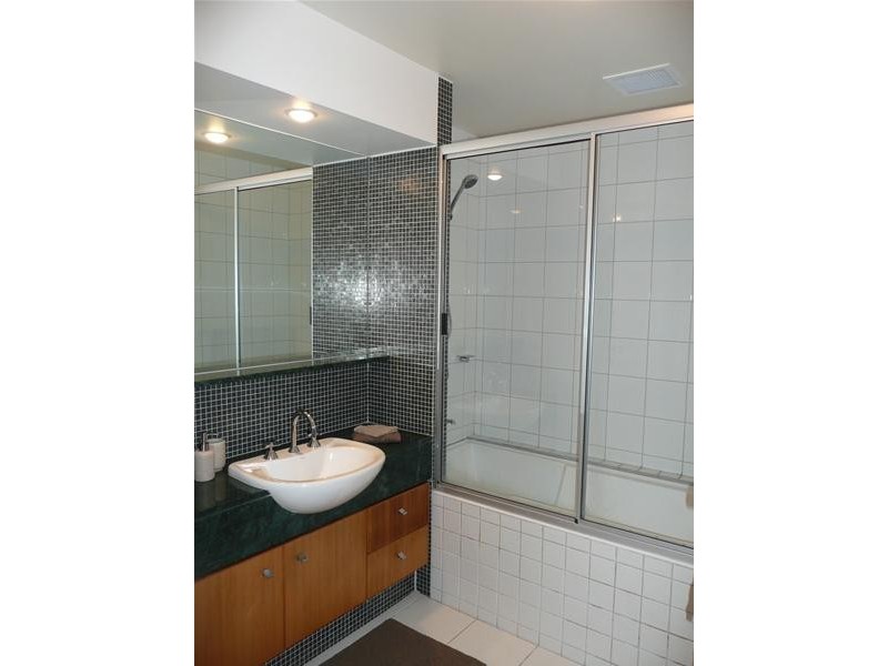 9/1 Henry Lawson Walk, East Perth WA 6004