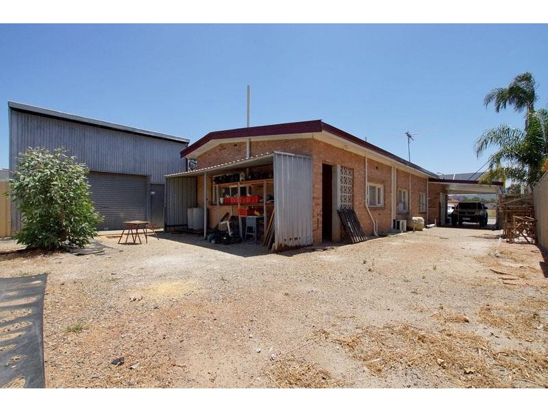 2341 Albany Highway, Gosnells WA 6110