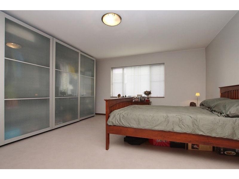 13/132 Mounts Bay Road, Perth WA 6000