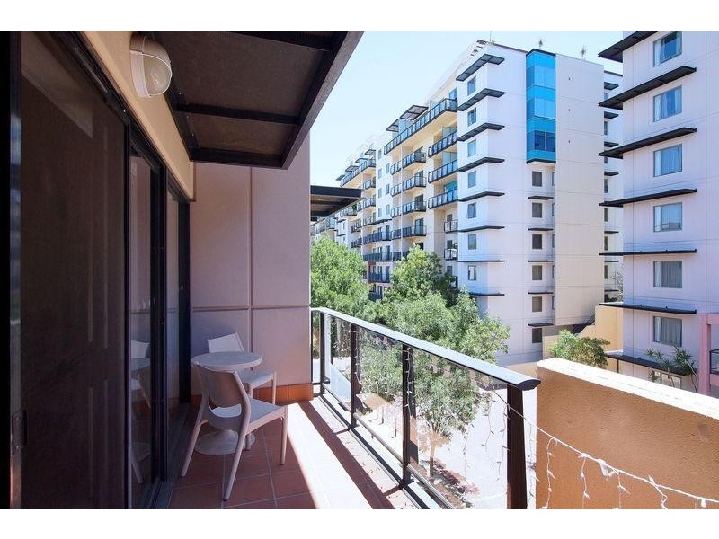 22 /116 Mounts Bay Road, Perth WA 6000