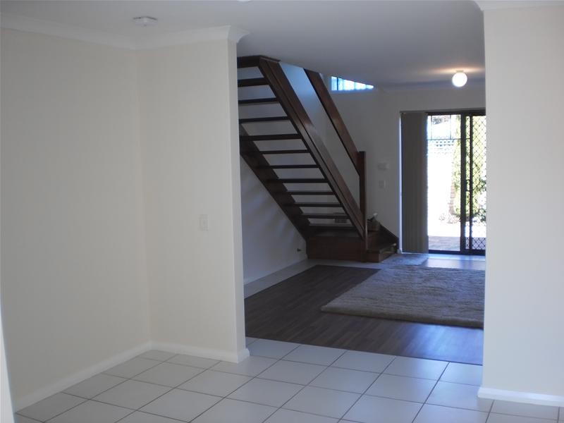 14/3 Acacia Place, Lynwood WA 6147