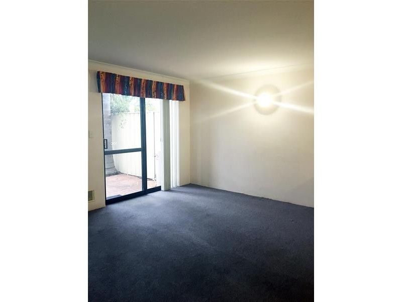 2/61 Nottinghill Street, Joondalup WA 6027