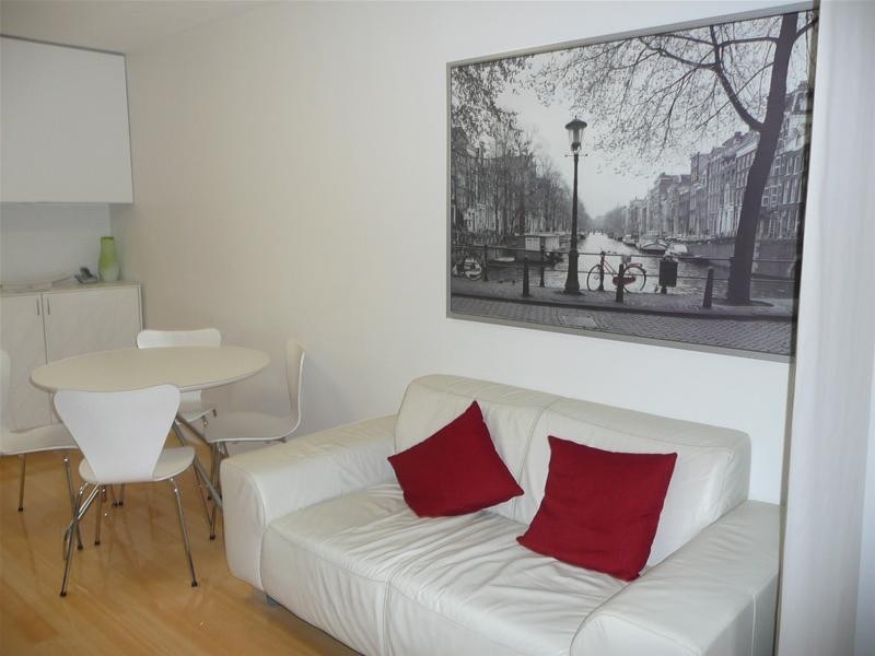 201/130a Mounts Bay Road, Perth WA 6000