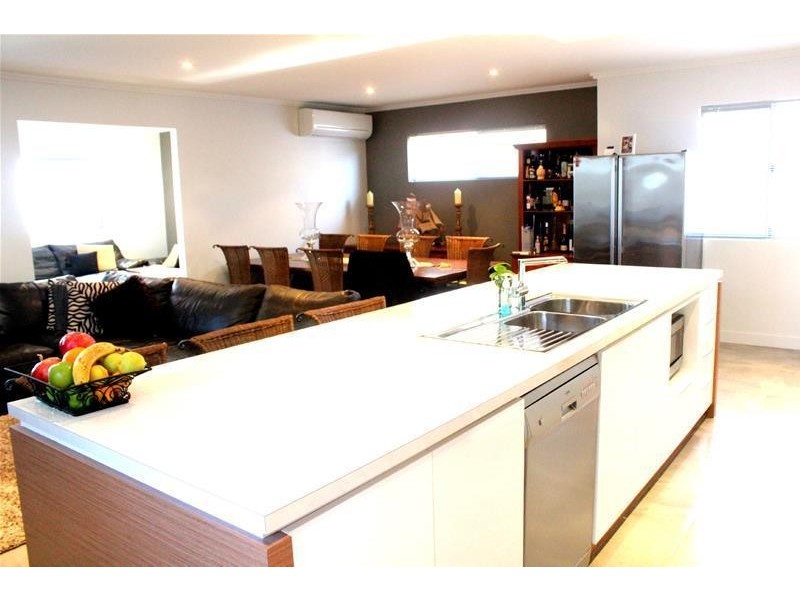 2 Fullston Way, Beaconsfield WA 6162